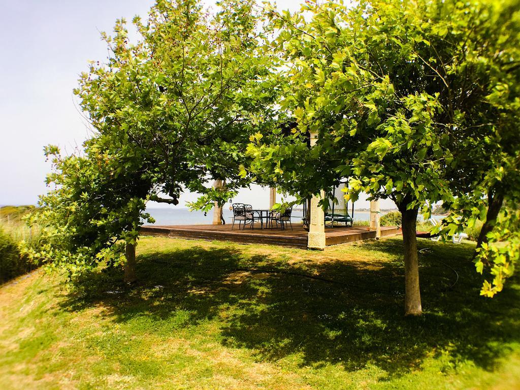 Sea Breeze Ena Apartment Korakochori Exterior photo